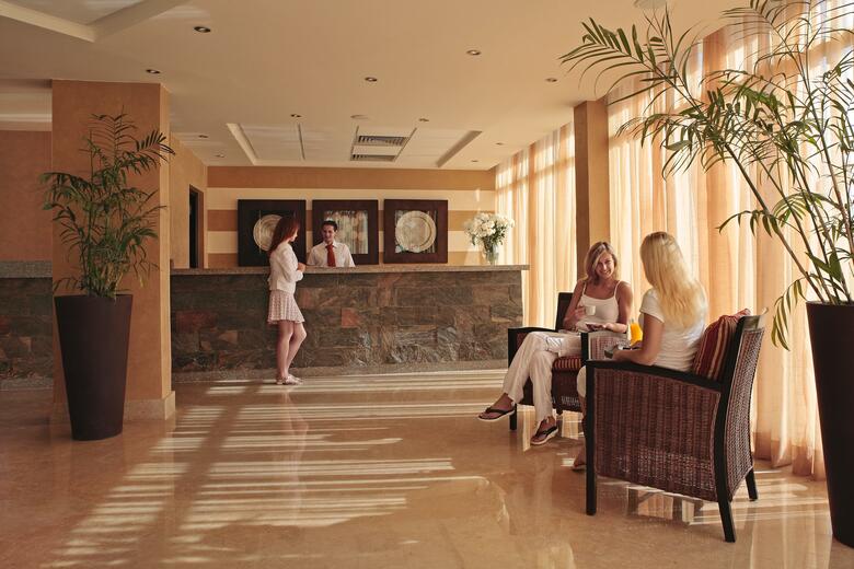 Hotel Sol Y Mar Ivory Suites