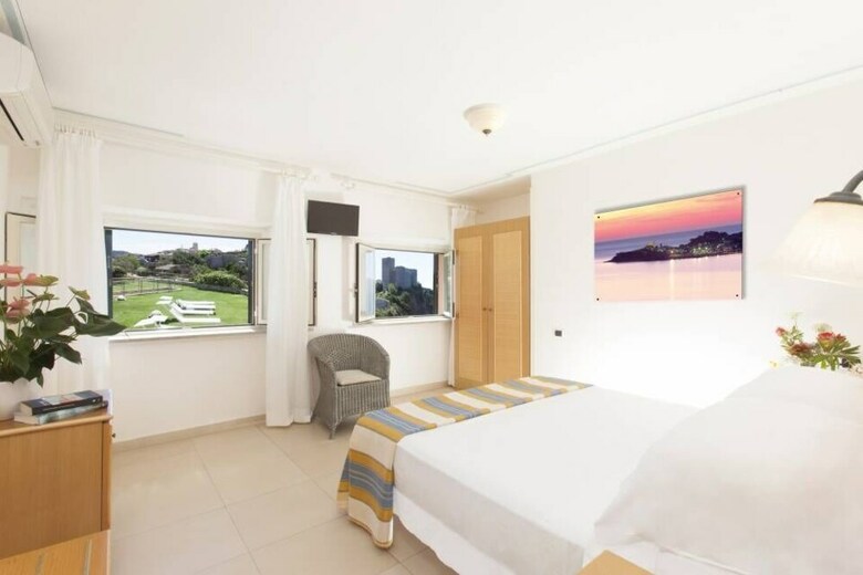 Hotel Capo D'uomo