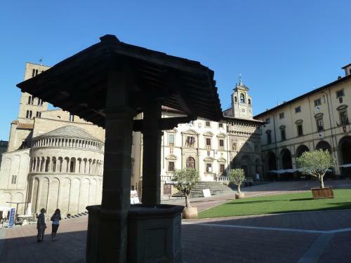 Hostal My Room Old Town Arezzo