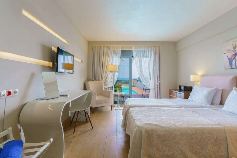 Hotel Aegean Pearl