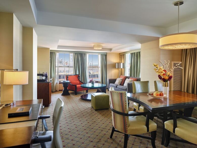 Battery Wharf Hotel, Boston Waterfront