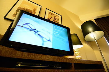 Hotel Harbour Grand Hong Kong