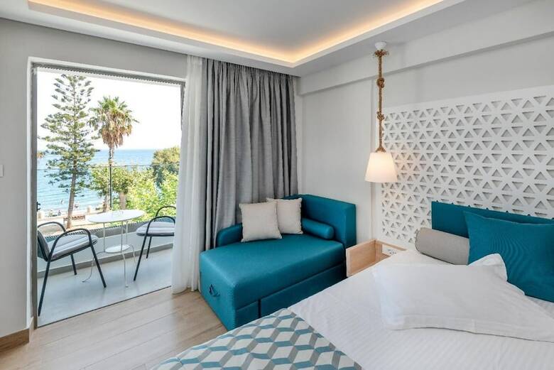 Hotel Triton