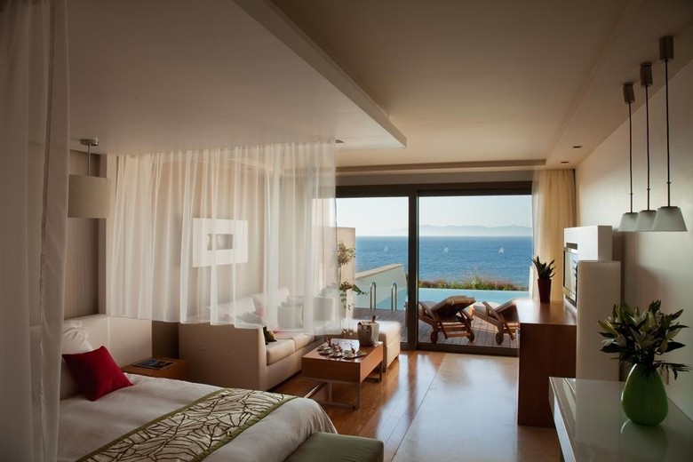 Hotel Amathus Elite Suites