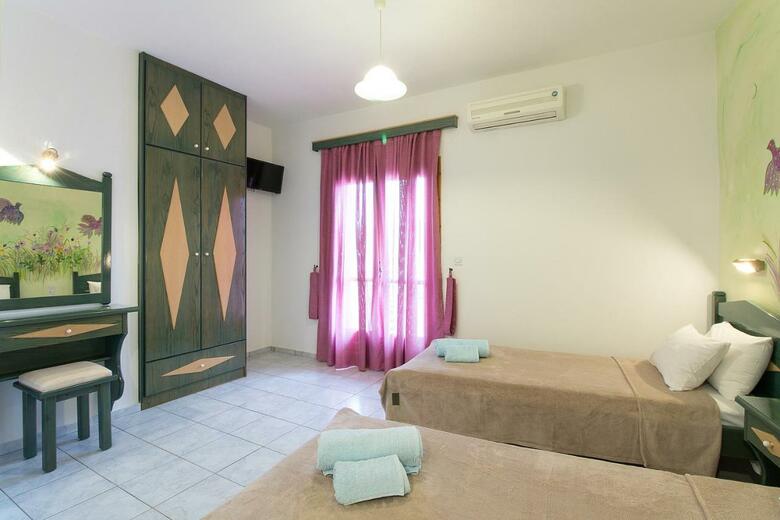 Aparthotel Stefanis House