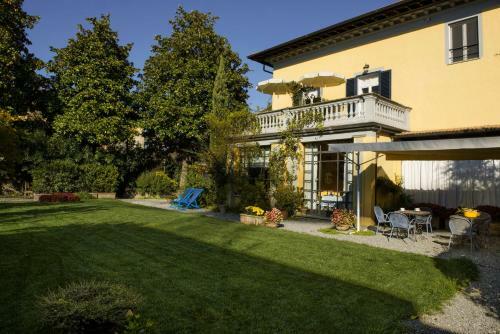 Al Porto Di Lucca B&B