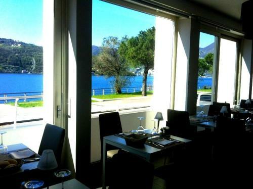Hostal A Lago