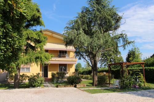 Apartamento Appartamenti Giardino Al Mare Fratter Ladimiro