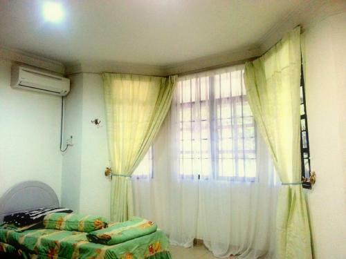 Hostal Al Madinah Homestay