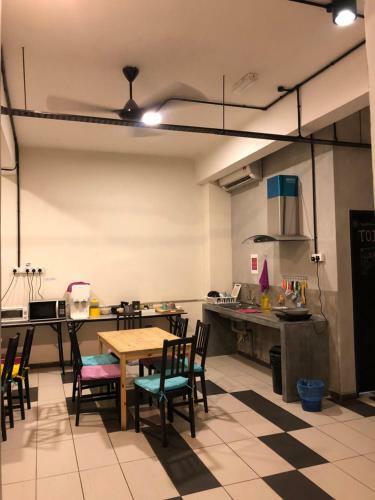 Mari Hostel