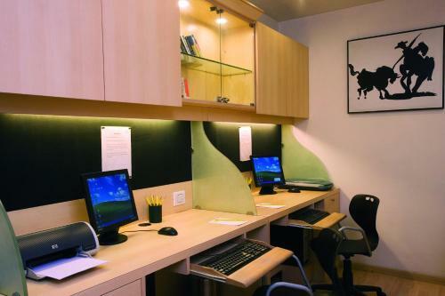 Hotel Lemon Tree - Udyog Vihar