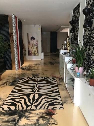 Hotel Elys