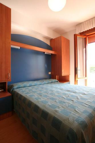 Hotel Midi