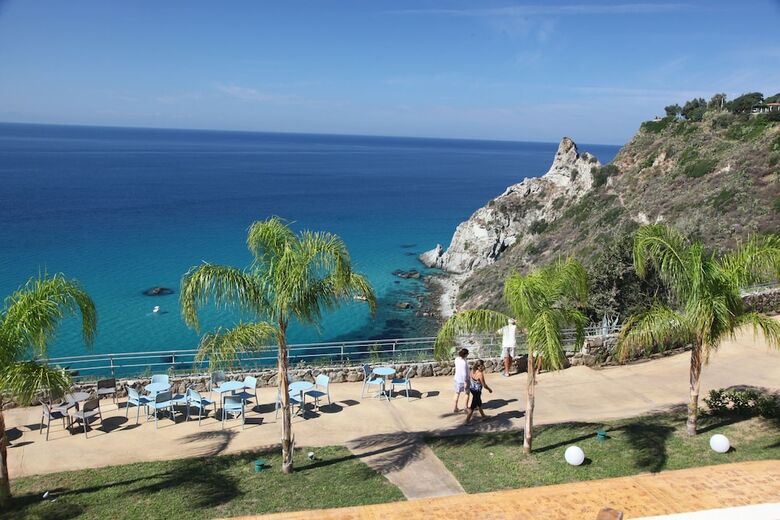 Hotel Blue Bay Resort
