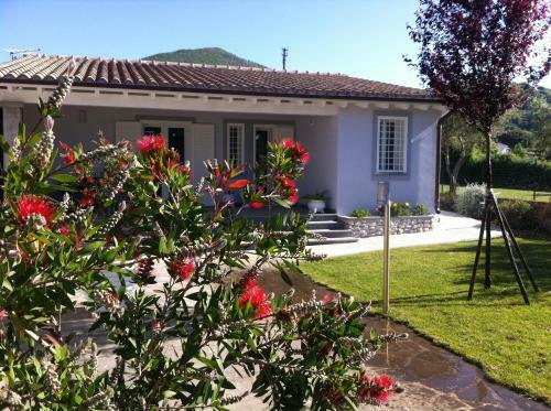 Hostal Skipper White Guest House