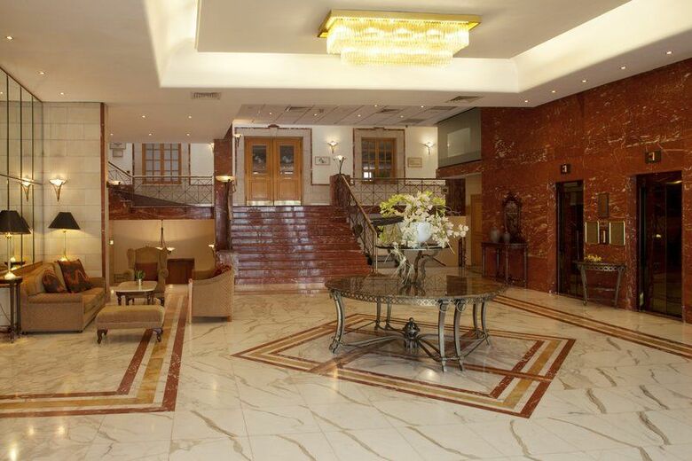 Hotel Holiday Inn