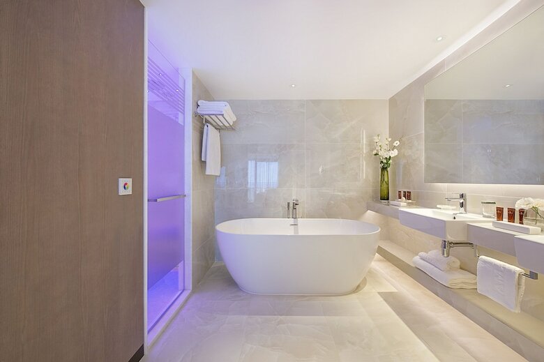 Amathus Beach Hotel