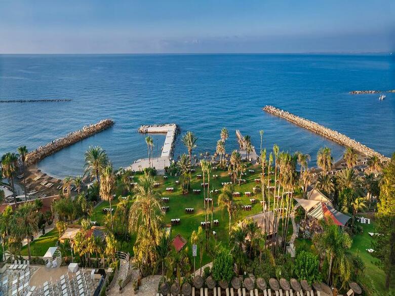 Amathus Beach Hotel