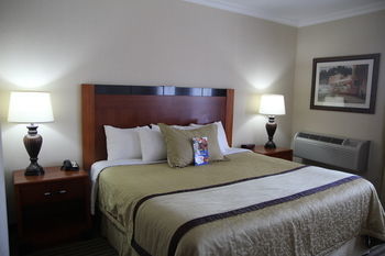 Hotel Monte Carlo Inns Barrie Suites