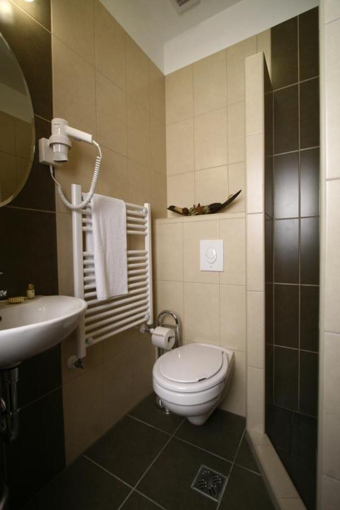 Central Hotel 21