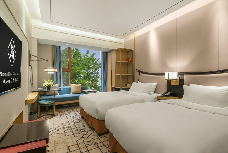 Minshan Lhasa Grand Hotel