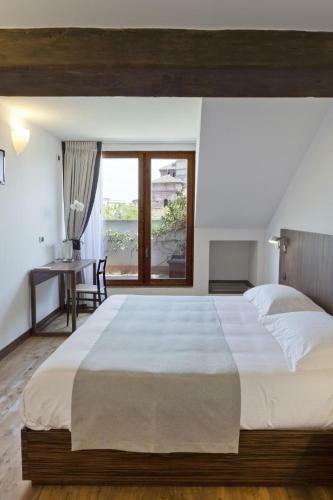 Hostal My Bed