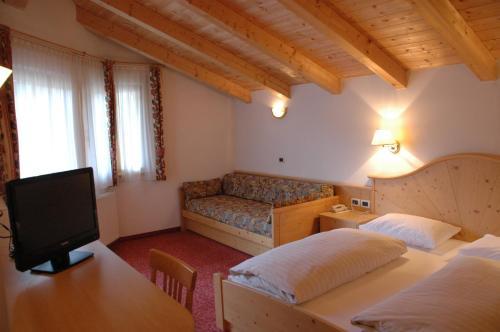 Hotel Falzares