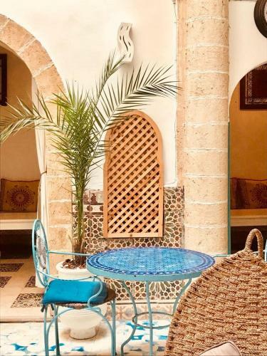 Riad Lalla Zina