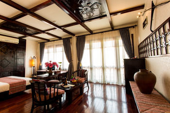 Hotel Mai Chau Lodge
