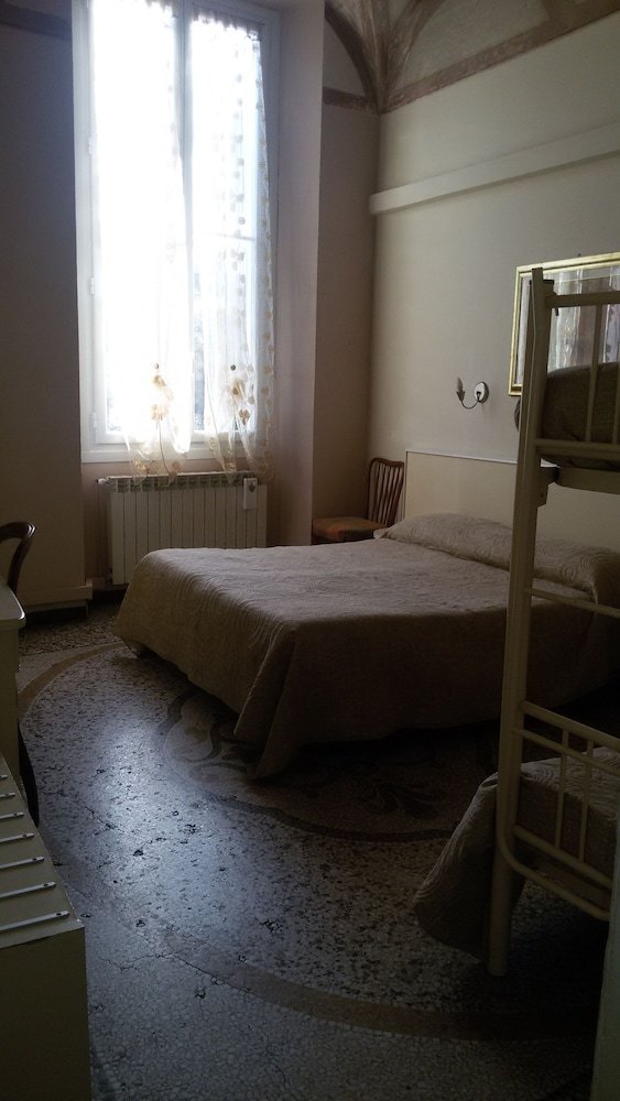 Hotel Serena