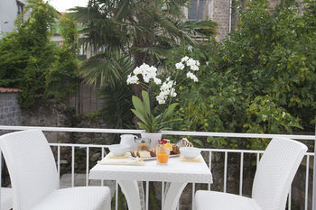 Magi House Bed & Breakfast Sorrento