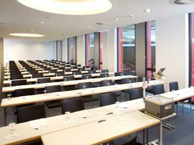Hotel Hilton Garden Inn Stuttgart Neckarpark