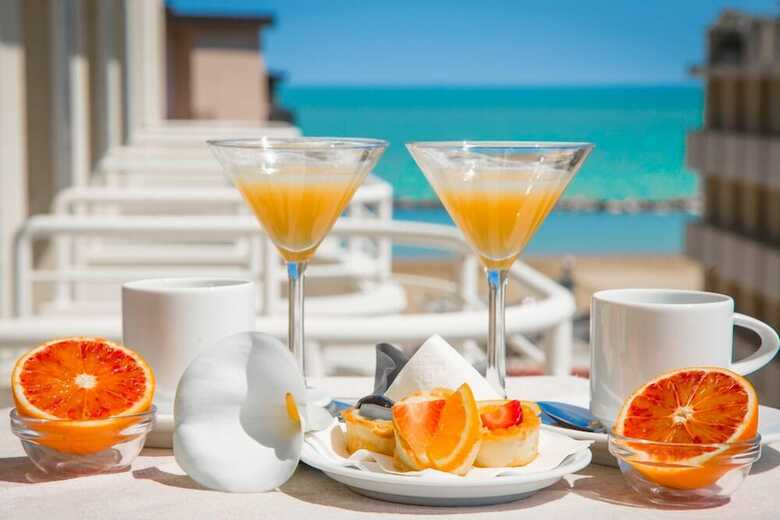 Mediterraneo Hotel & Suites