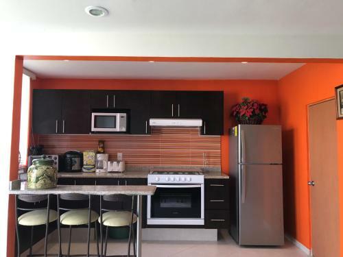 Casa En Tequesquitengo, Morelos-m�xico. Disfruta, Vive.