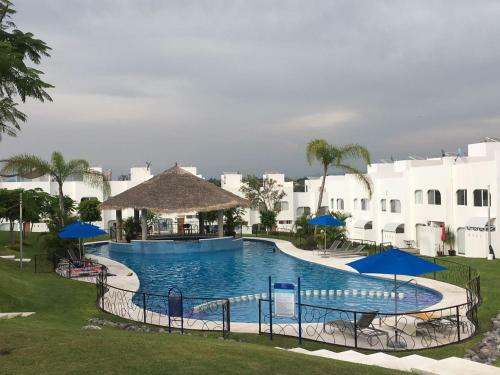 Casa En Tequesquitengo, Morelos-m�xico. Disfruta, Vive.