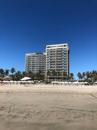 Luxury Beachfront Apartment