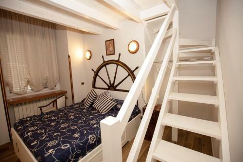 Hostal Dimora Caracciolo