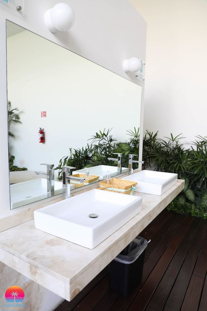 Aparthotel Anah Suites Ph By Ocean Front