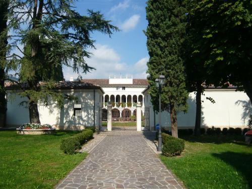 Hostal Relais Villa Selle