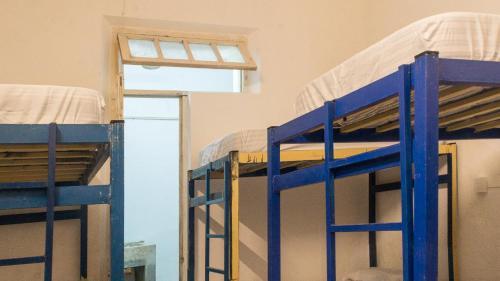 Hostal Casa Jade - Hostel & Tours