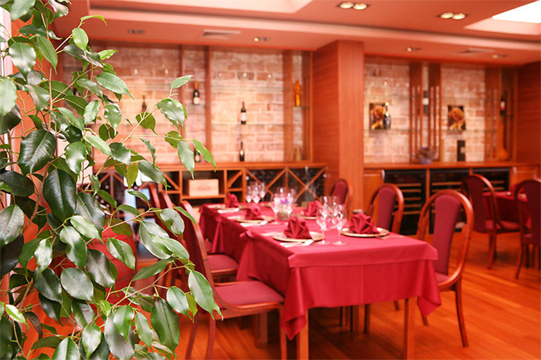 Hotel Kolovare