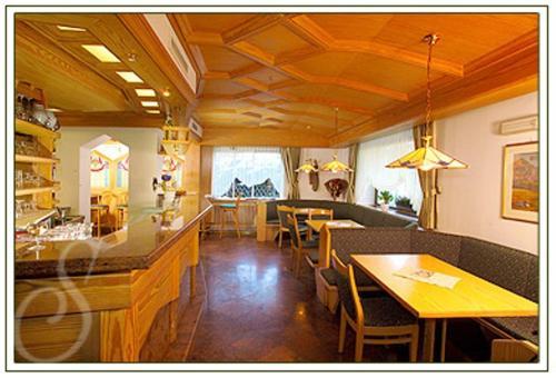 Hotel Sureghes