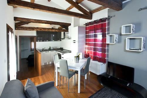 Good Wine Apartments