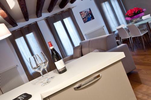Good Wine Apartments