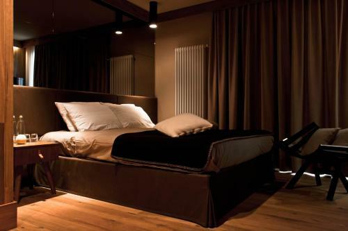 Alexander Charme Hotel