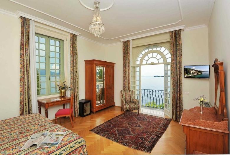 Hotel Monte Baldo E Villa Acquarone