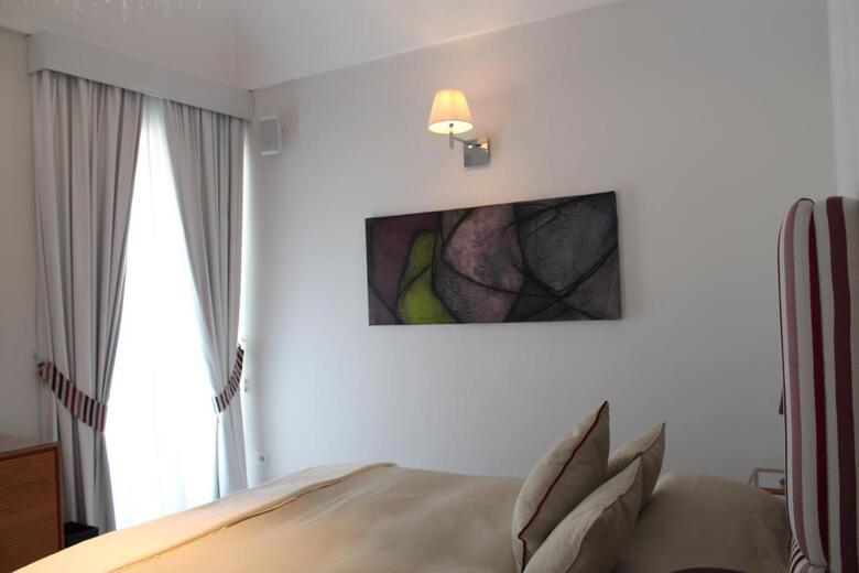 Bed & Breakfast Diecisedici