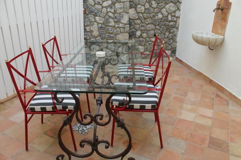 Bed & Breakfast Diecisedici