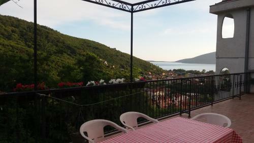 Hostal Guest House Kuti