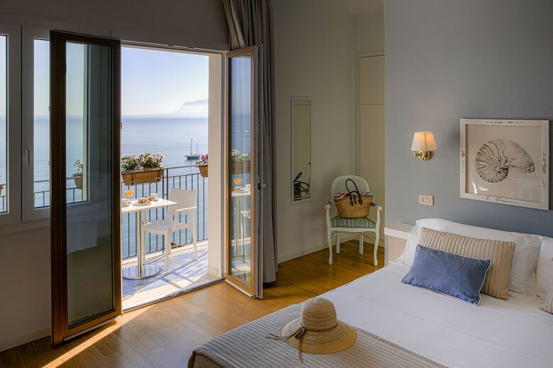 Hotel Punta Nord Est